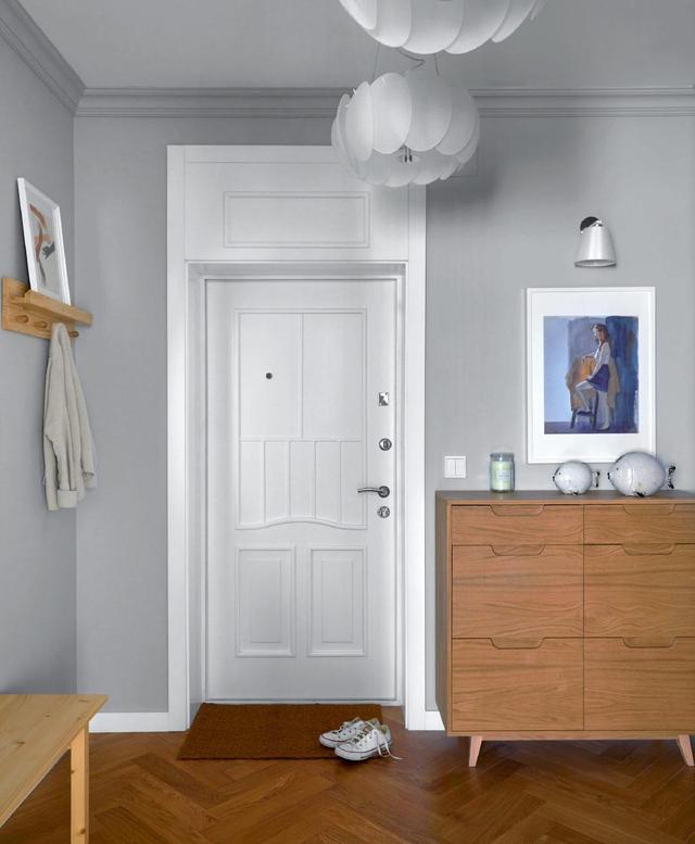 在46平小公寓,做自己生活的主角,有衣帽间还有西瓜红橱柜与窗帘