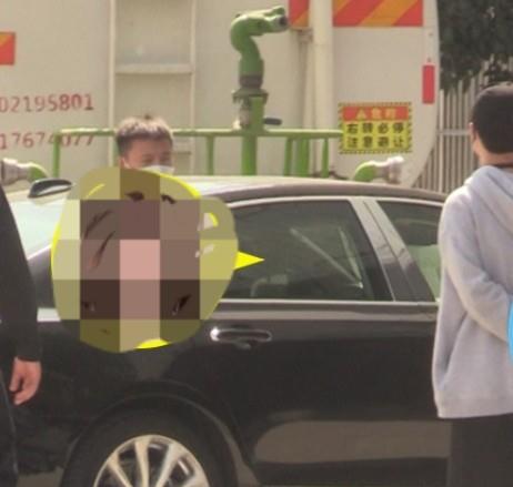 唐嫣|唐嫣拍摄被隔离！医护人员站成一排，罗晋亲自开车来接