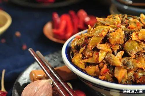 白菜|常吃白菜会加重甲状腺结节?医生:不想结节长大,3种蔬菜莫贪吃