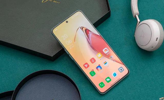 OPPO|OPPOReno9Pro继续发力，双芯加持、新增16+512G运存，够强！