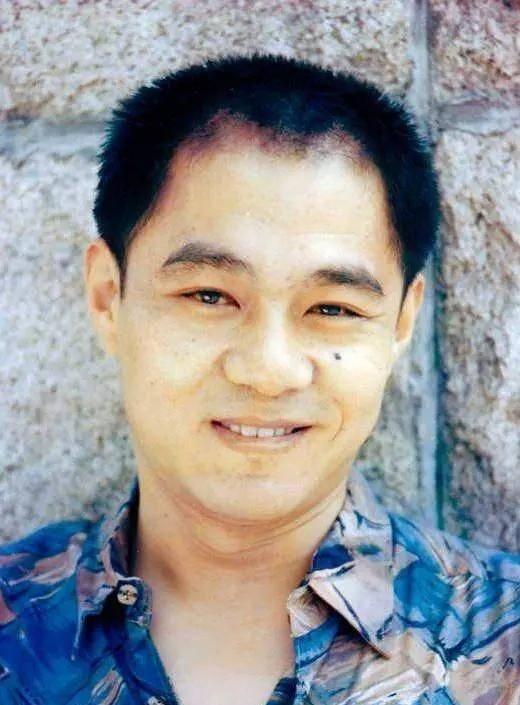 郑卫莉|演员赵君:郑卫莉与他离婚后,带着儿子嫁给杜国志,而他至今未娶