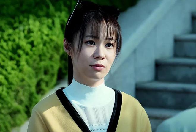 娱乐圈|娱乐圈隐藏的八大“关系户”,拼家世、潜规则上位,可惜全哑火了