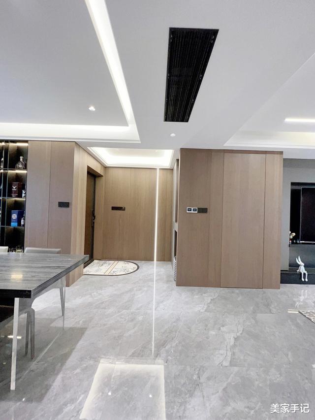 江苏夫妻拒绝“过度装修”,把172㎡家装修得堪称教科书,太高级了