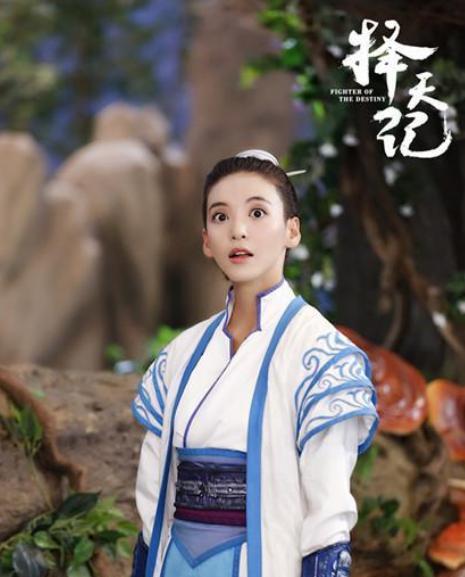 刘恺威|48岁刘恺威被曝新恋情，对方是已婚女演员，两人牵手外出被拍照