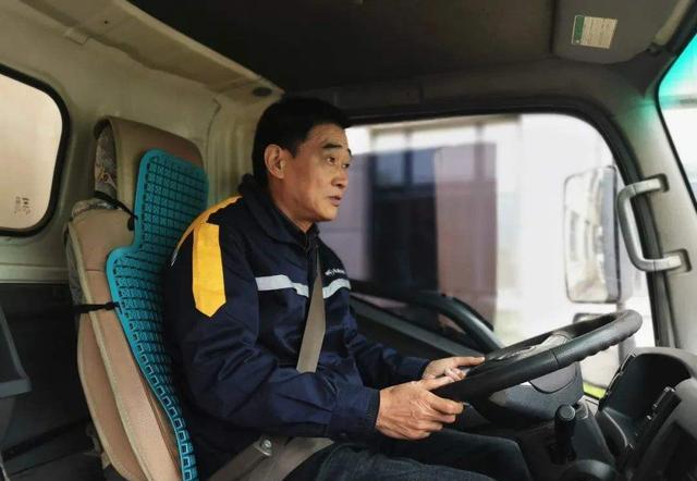 货车司机|又一行陷入用工荒？月薪加到2万，年轻人却不想干，70后成主力军