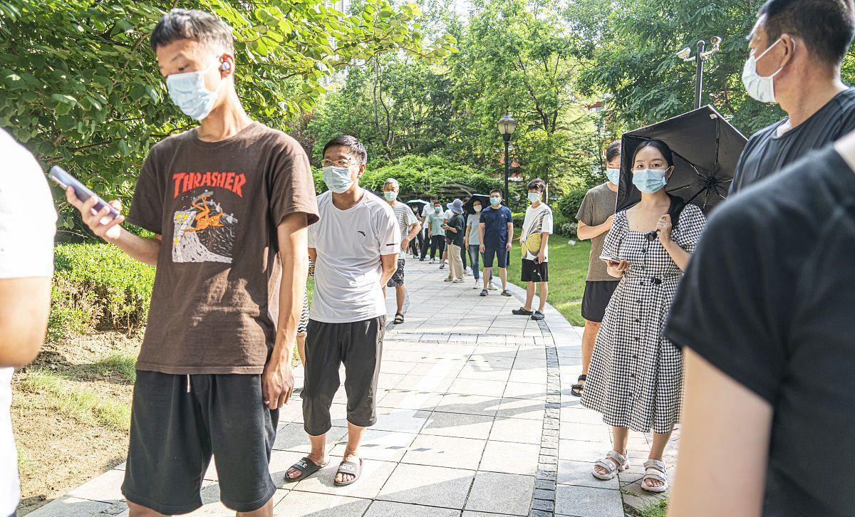 河南一高校防控形势出现问题，紧急进入静默管理，学生感到困扰