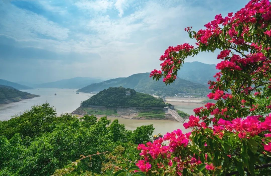 |乘阿波罗五星游轮，穿越长江三峡，对话巫山神女！