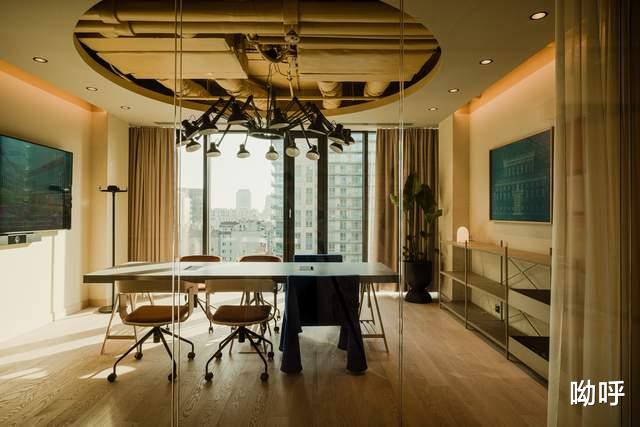 办公室|MIXD丨华沙超现实私人办公室