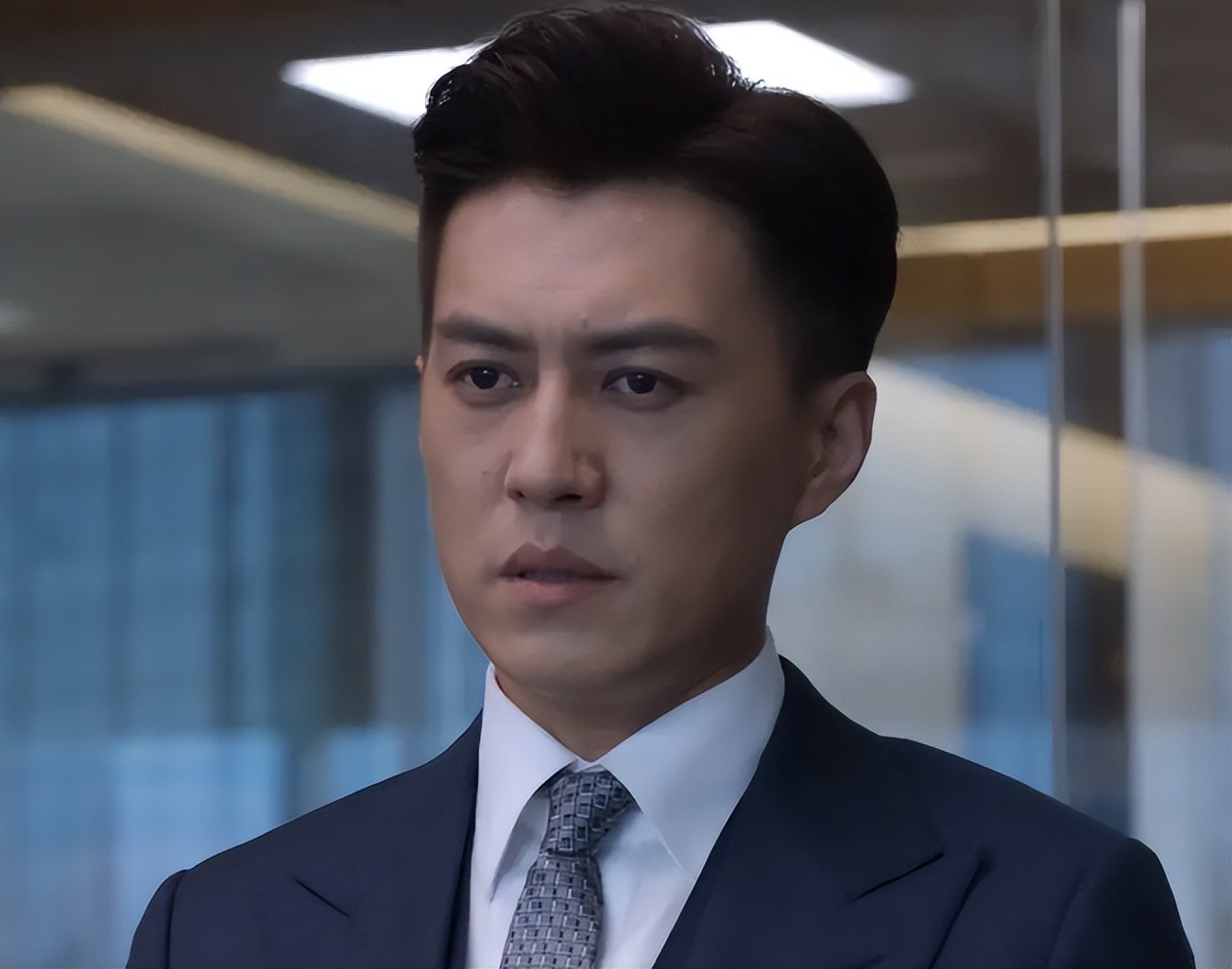 靳东|好家伙!靳东新剧开播就被一二星刷屏,观众弃剧理由出奇一致