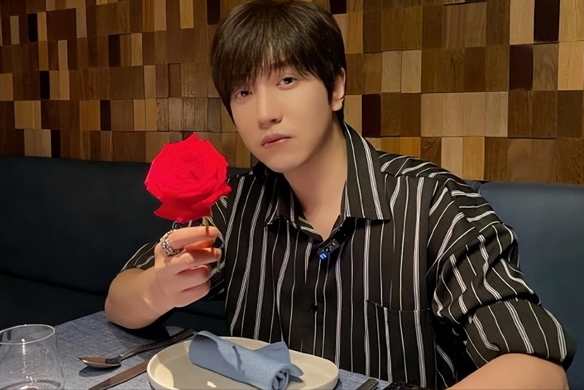 白冰|千万粉网红白冰,真实身份揭露,年收入7200w是保底,一条广告60W