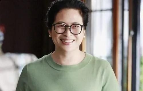 许娣|演员许娣,丈夫照顾她40年没工资,拍戏挣的钱都给他