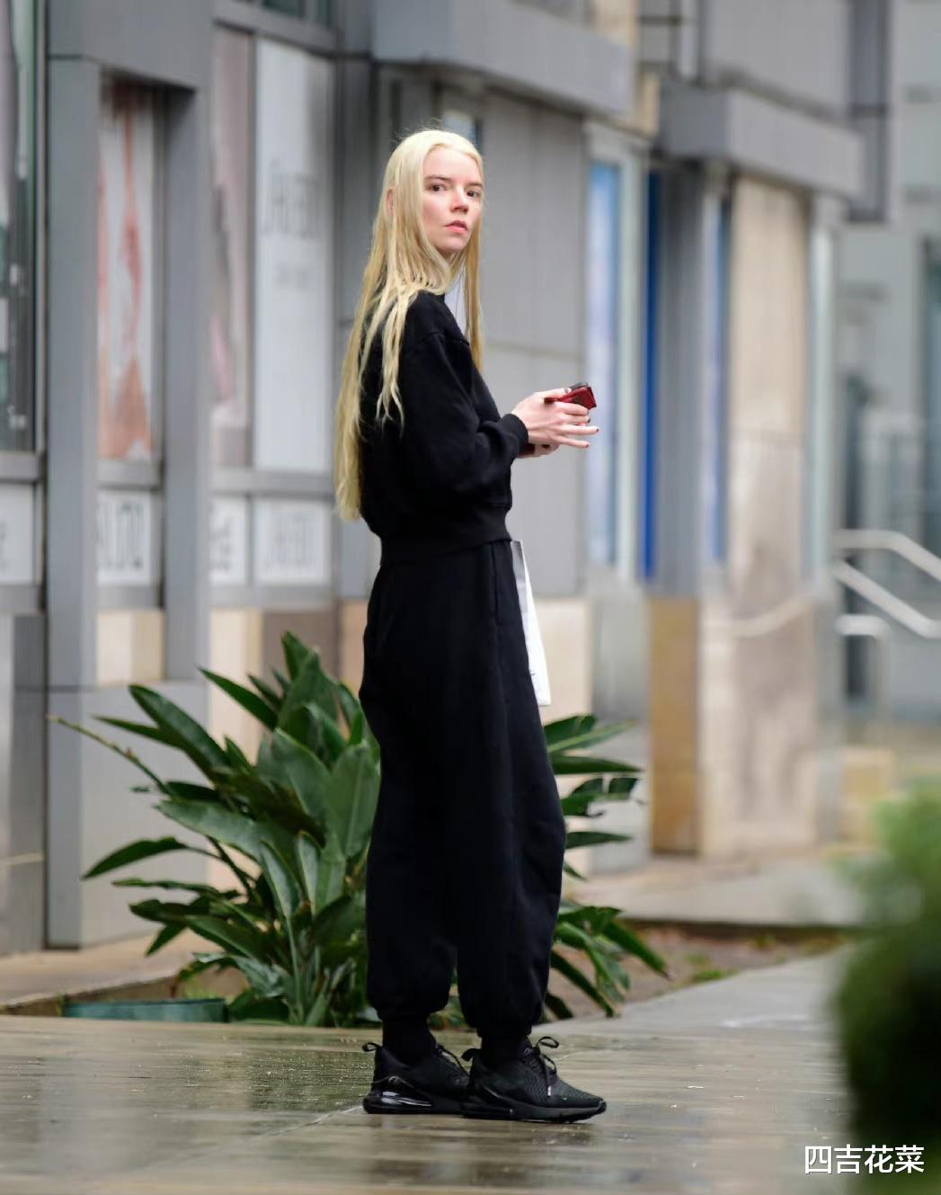 |嫌弃美人鱼太黑，金发女主Anya taylor-joy来演美人鱼，还有意见吗