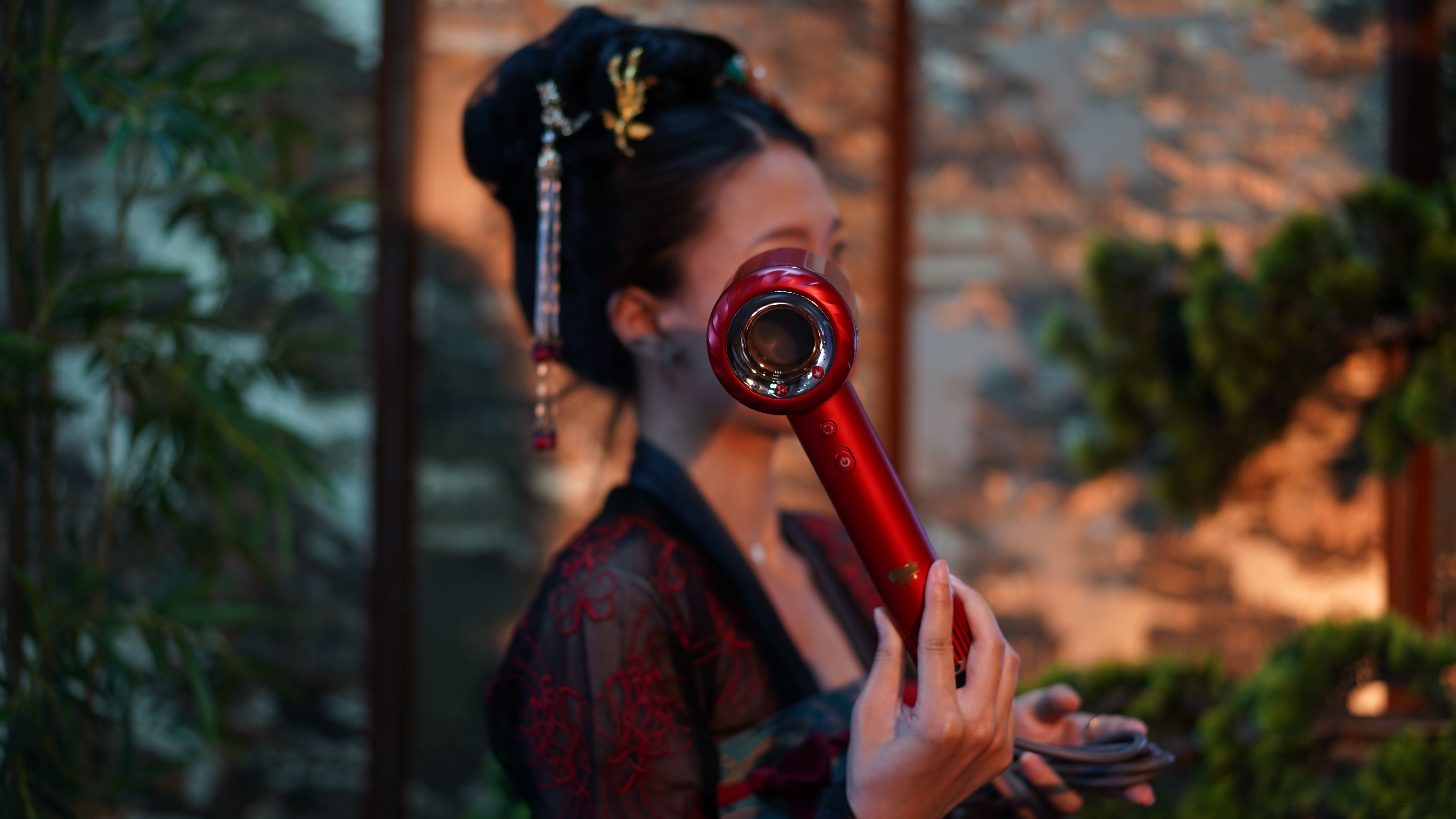 橙飒卡osak高速吹风机，开启品质护发生活