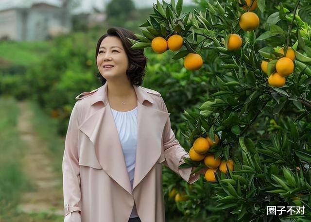 陈昊森|“农村一姐”王茜华：恋爱不到一年闪婚，二婚嫁导演40岁艰难生子