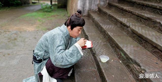 横店|横店群演现状:年轻美女随处可见,懒汉光棍扎堆,人人渴望成明星