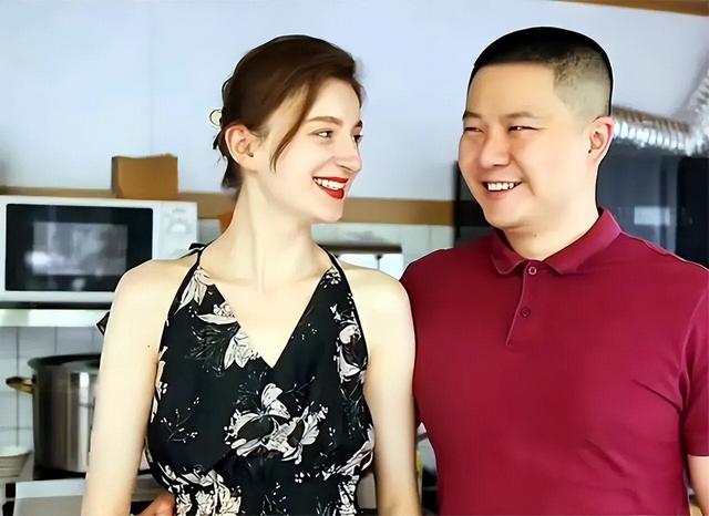 俄罗斯美女恋上河南小伙，远嫁中国不要彩礼三金，如今怎样了？