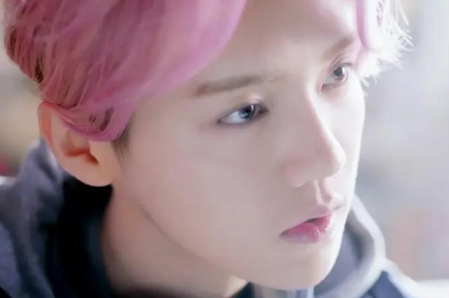 鹿晗|男星们该不该精致？看到男爱豆我沉默了，实力才是王道