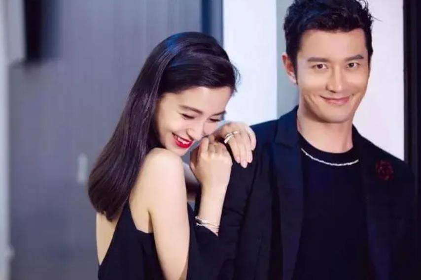 杨颖：离婚后成圈内透明人，综艺半跪给新人端水果