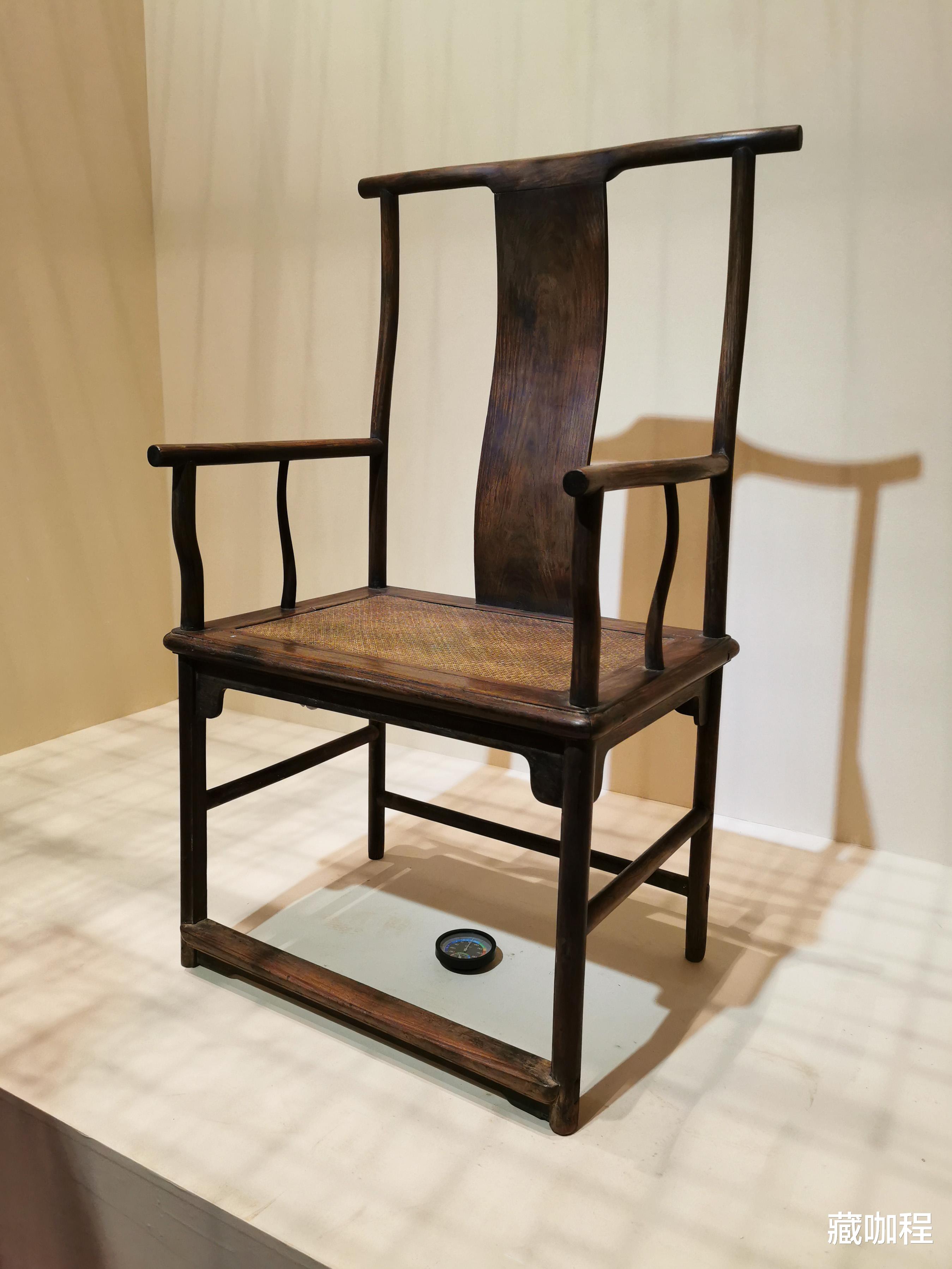 |估价两百万,清黄花梨四出头单椅未成交