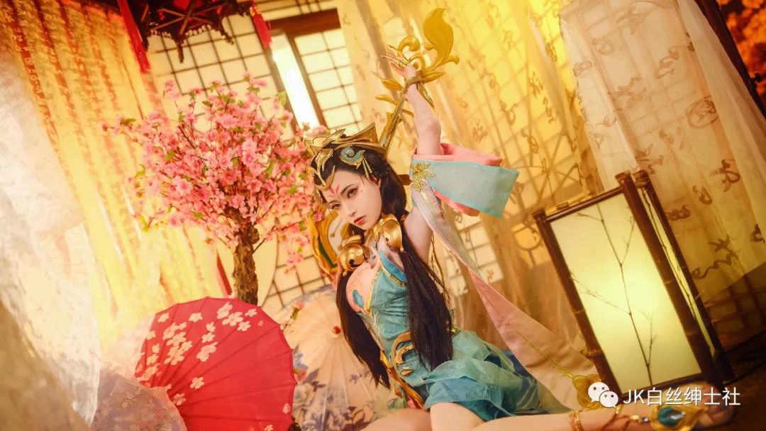 杨玉环|cos：王者荣耀杨玉环风华霓裳cos正片@君珺
