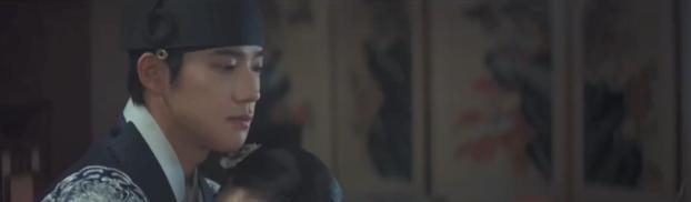 雨伞|《雨伞》成枏为老婆健康可以丁克!大妃下一个铲除的对象是清荷