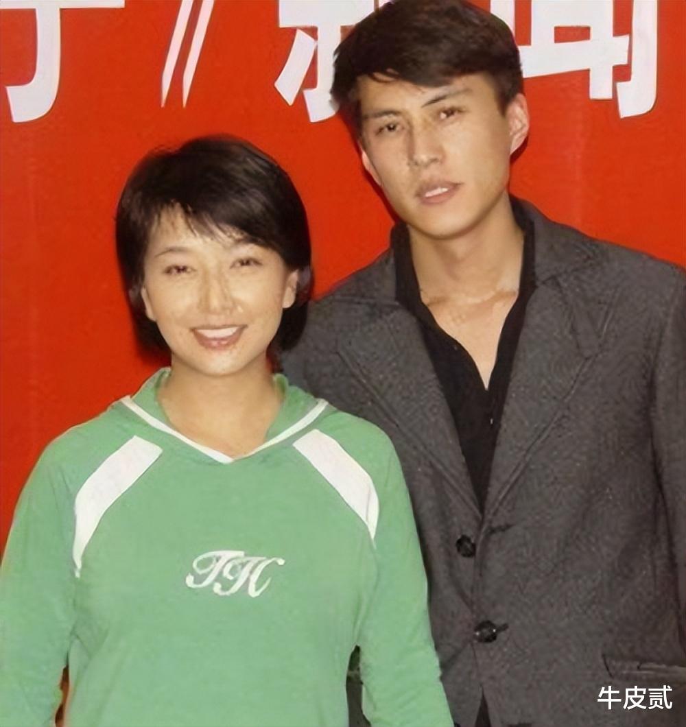 整容|曾移居国外的6位明星:有人嫁富商住豪宅,有人叶落归根回国养老