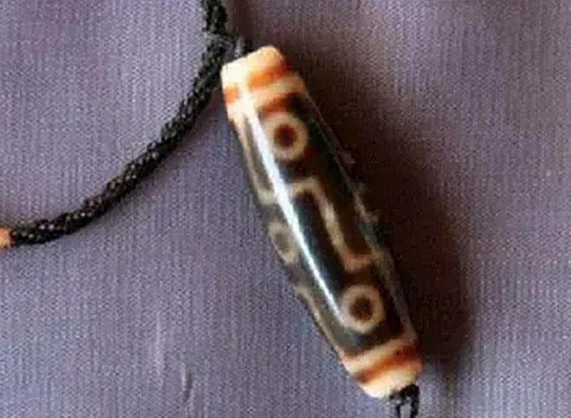 刘欢|世上仅存2颗的“九眼天珠”，李连杰花2000万买一颗，今价值1个亿