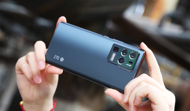 中兴|用了两年小米10，还是换成中兴Axon40 Ultra，有些话不吐不快！