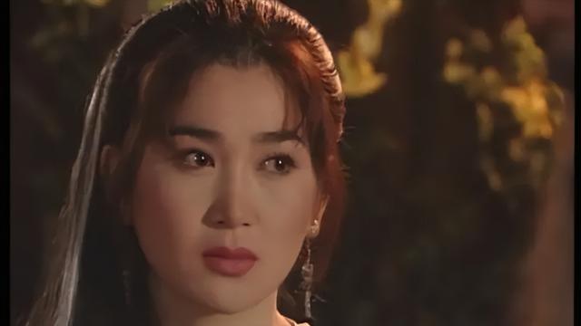 温碧霞|温碧霞：我没有身材，只能靠颜值成为港圈女神