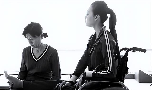 刘岩|半条命两条腿，张艺谋的愧疚救不了她，刘岩用14年努力重获新生