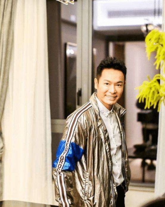 无人问津|因演“傻子”两届夺视帝，被称作张国荣接班人，今50多岁却无人问津