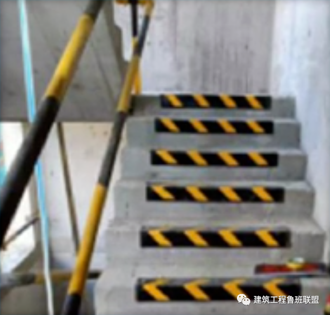楼梯踏步支模难？这样施工便捷省力！