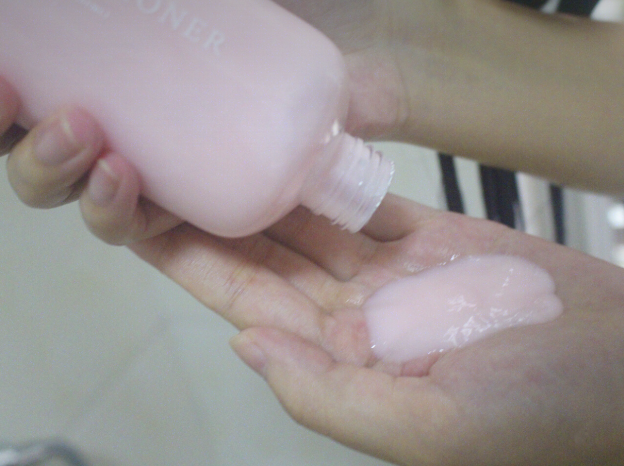 制服 继“蜂花”后,又一国货洗发水“走红”,为何会对它“情有独钟”