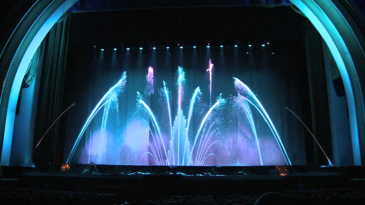 |水之舞者——巴黎大雷克斯剧院水秀