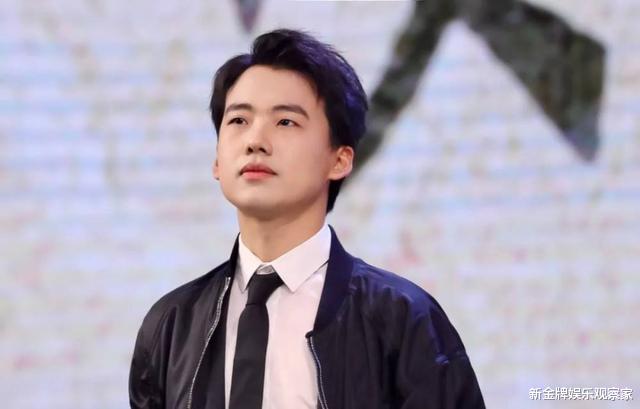 郭麒麟|郭麒麟犀利回应恋情传闻，幽默否认热吻，粉丝：德云公子嘴皮子溜