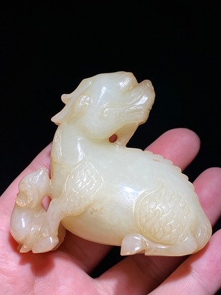 翡翠手镯|清乾隆 和田玉籽料 白玉 麒麟生牛 摆件 把件