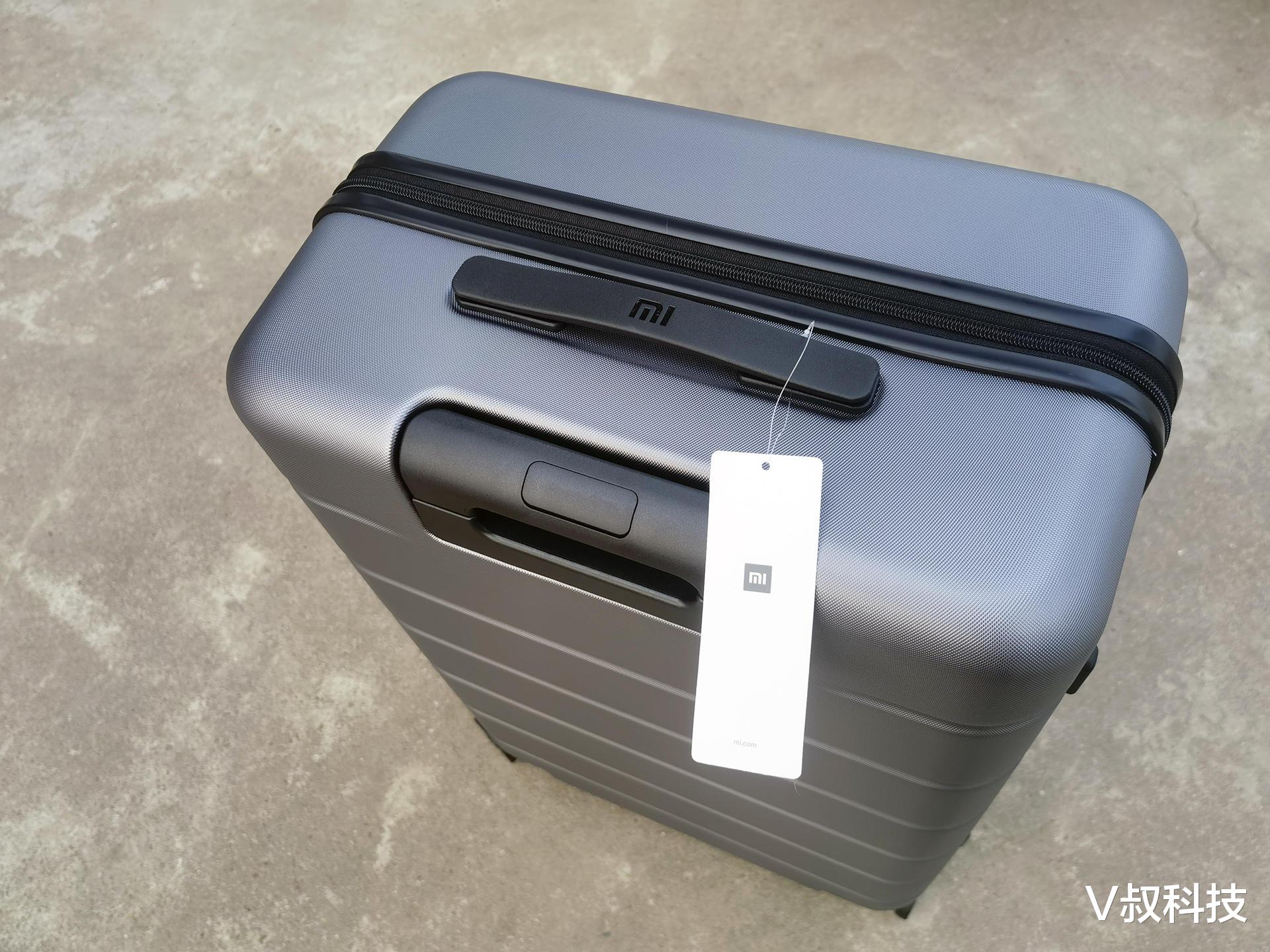 小米科技|小米全新发布旅行箱，360度万向轮，坚固耐用满足各类出行需要