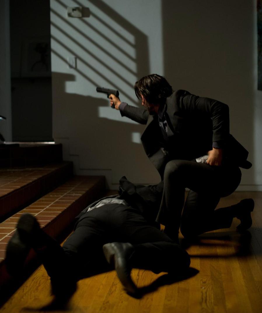 基努·里维斯|为拍电影将自己训练成专业级射手?细数好莱坞那些“狠人”演员!