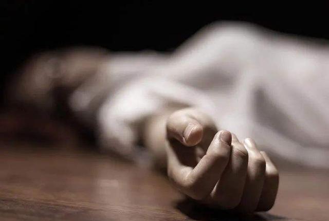 儿子死了为何不刑诉?奇迹发问老杜打开网友思路,她还有四个疑点