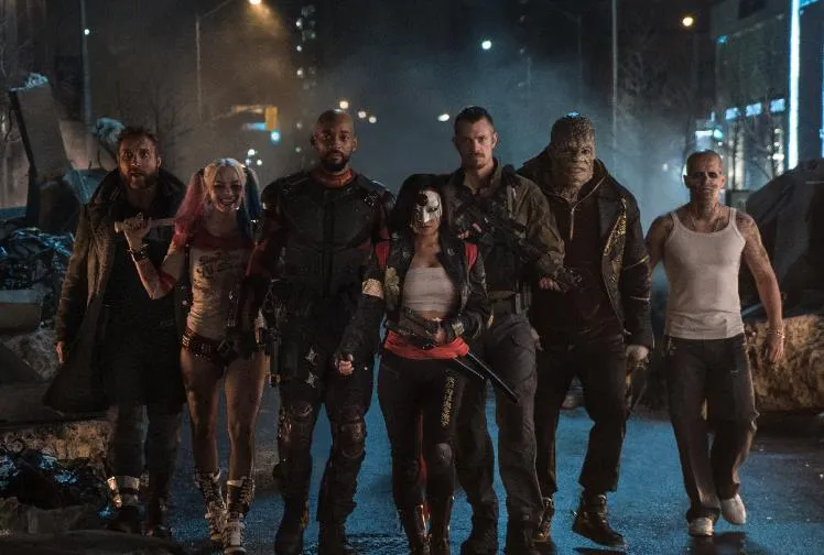 超级英雄|12部DC超级英雄电影,看看DC如何把漫威踩在脚底下的。