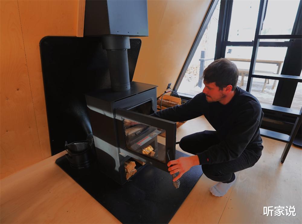 夫妻俩在郊外建23㎡蜗居,空间只有“巴掌大”,住起来却超爽