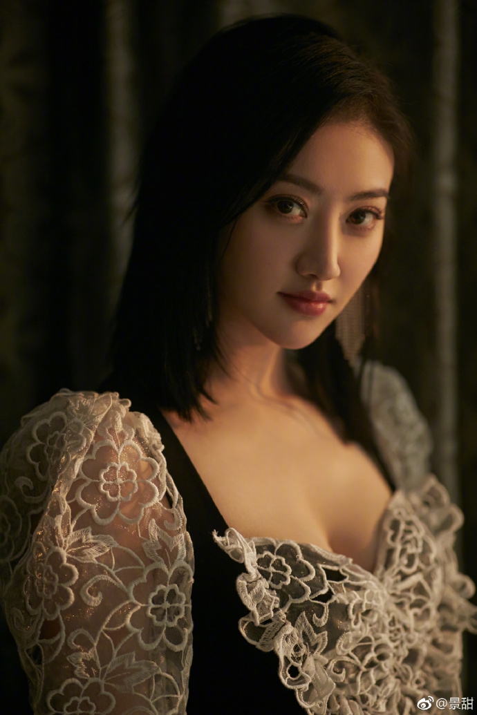 景甜|34岁的景甜,出道十几年一直没火,原来是这样!