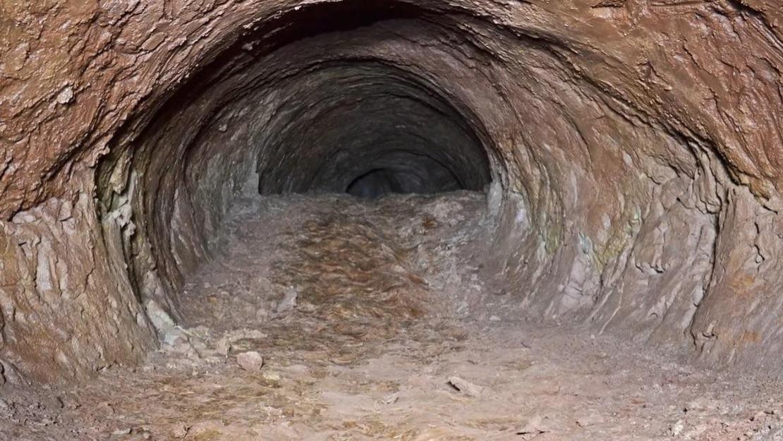巴西13000年前的史前隧道，科学家研究后确认：不是人类建造