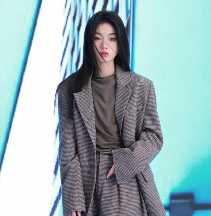 张碧晨|中国好声音历届冠军现状，张碧晨、单依纯正当红，6人已经被遗忘