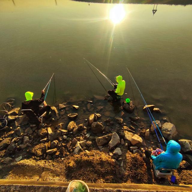 |钓鱼时候有探鱼器和没有探鱼器的区别