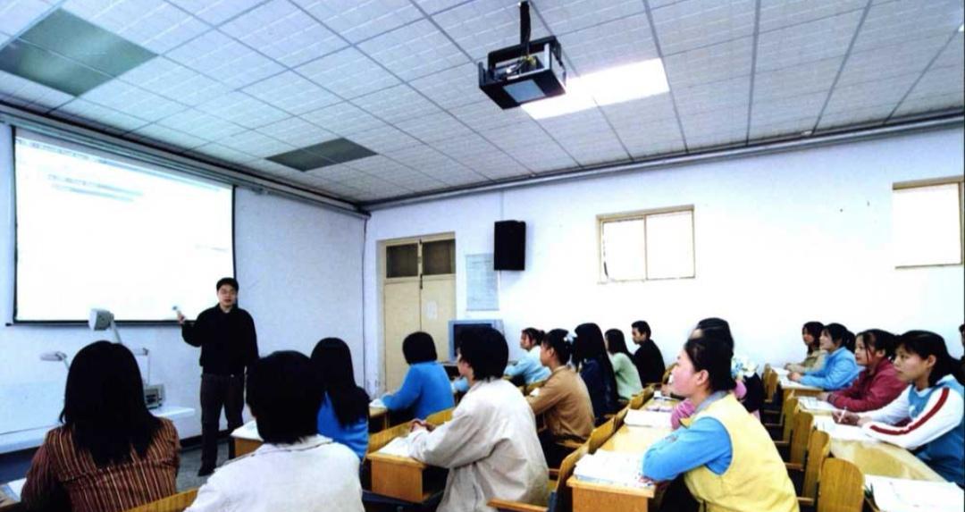 教学|作为老师，真想回到没有网络、没有手机的时代，那时安心教书就行