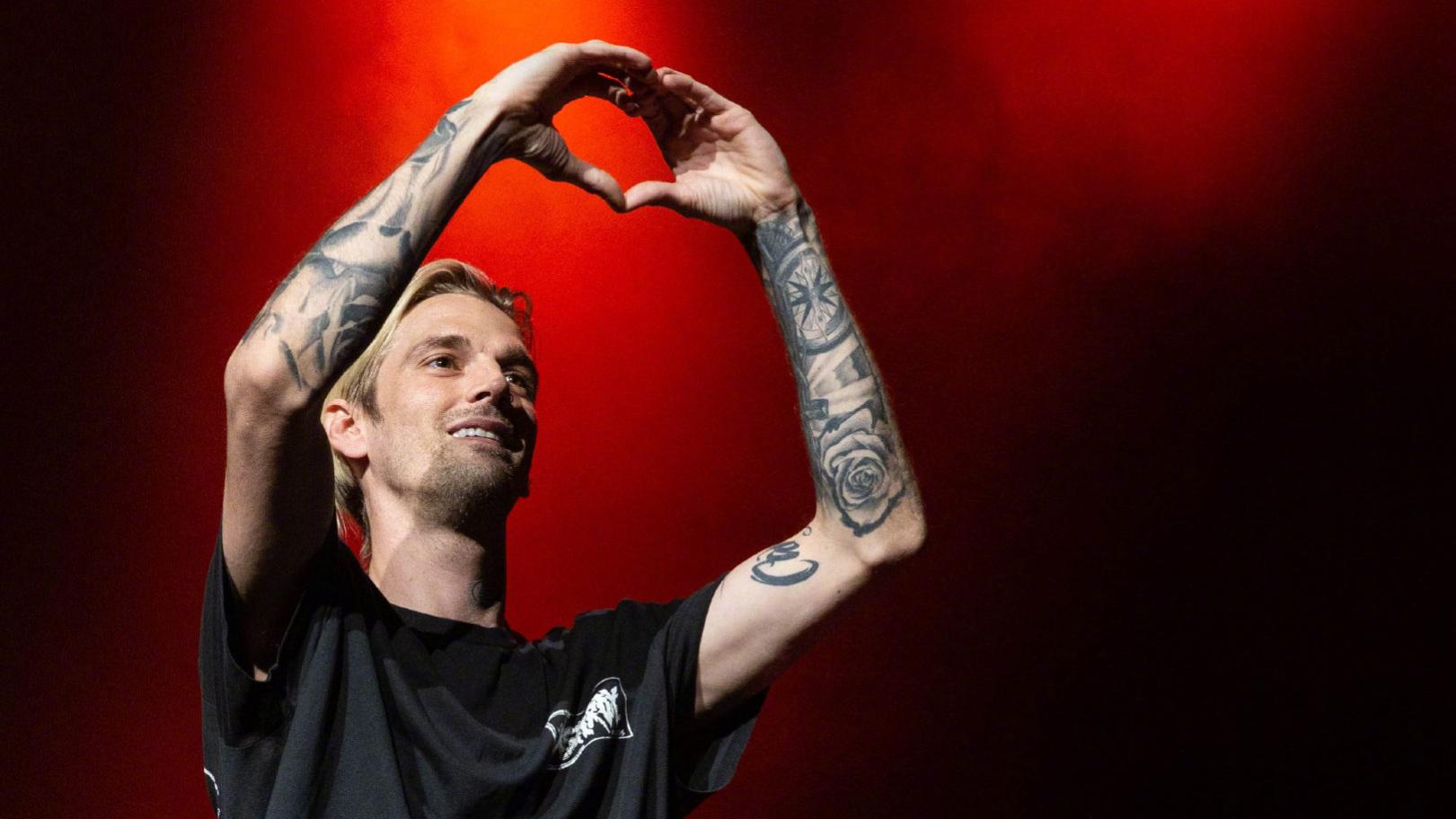 亚伦·卡特|后街男孩成员尼克·卡特的弟弟亚伦·卡特去世 年仅34岁