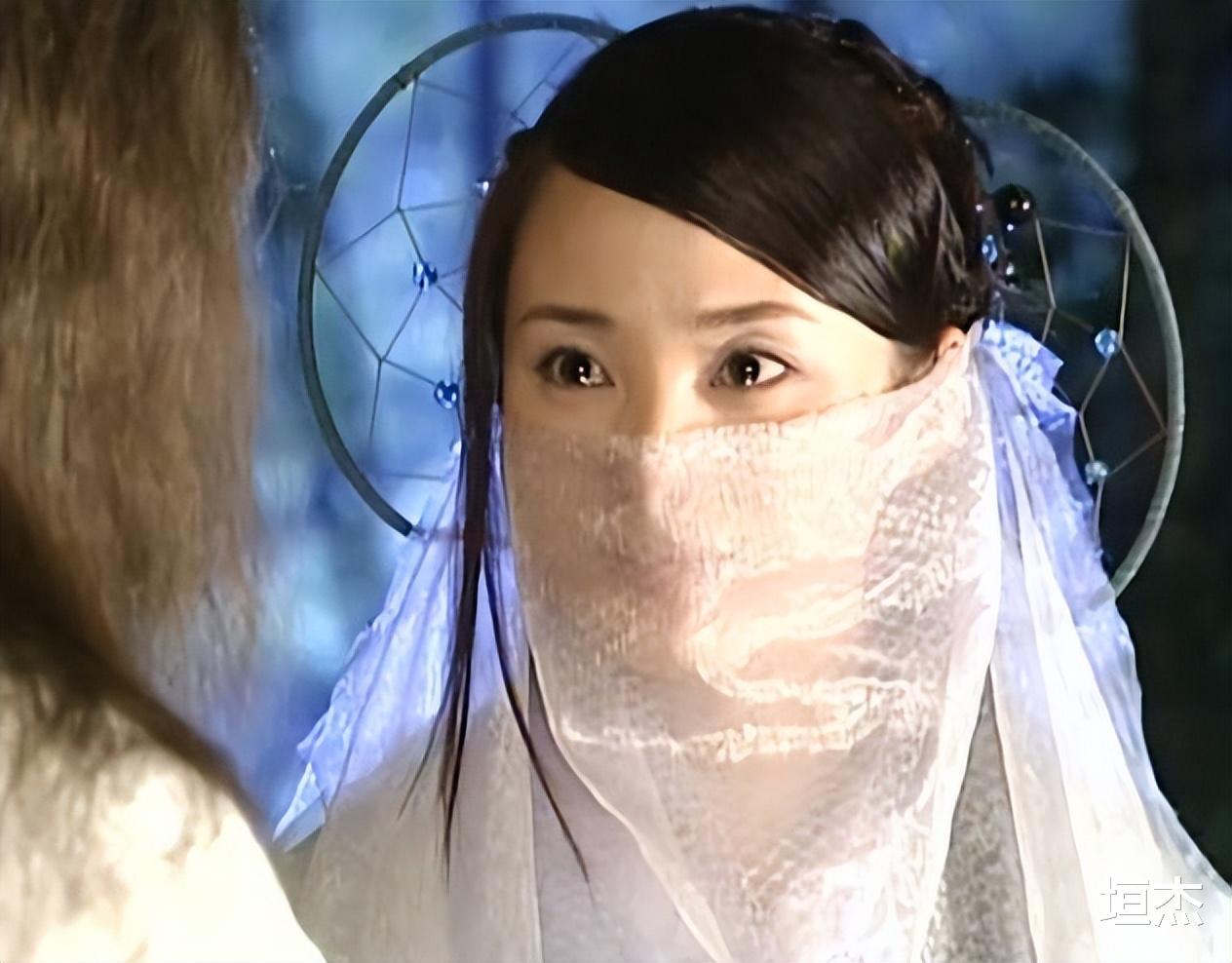 热依扎|同样是“美人落泪”,把刘亦菲新剧和热依扎殷桃等对比,高下立见