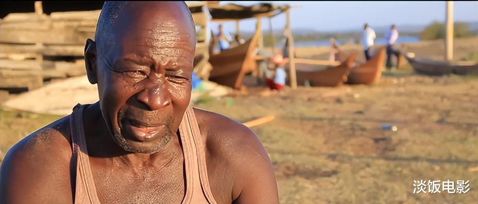 香格里拉|半个足球场大的小岛住着上千人，岛上人不愿搬，外面的人想住进去