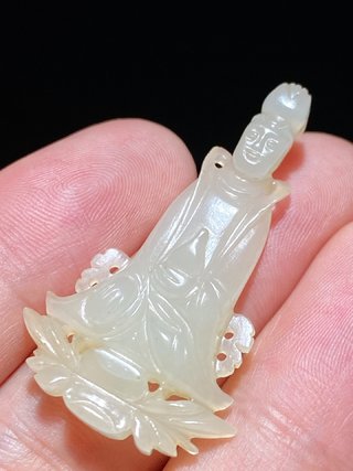 |明 和田玉籽料 白玉 莲花座 玉佛 挂件 玉?珮?